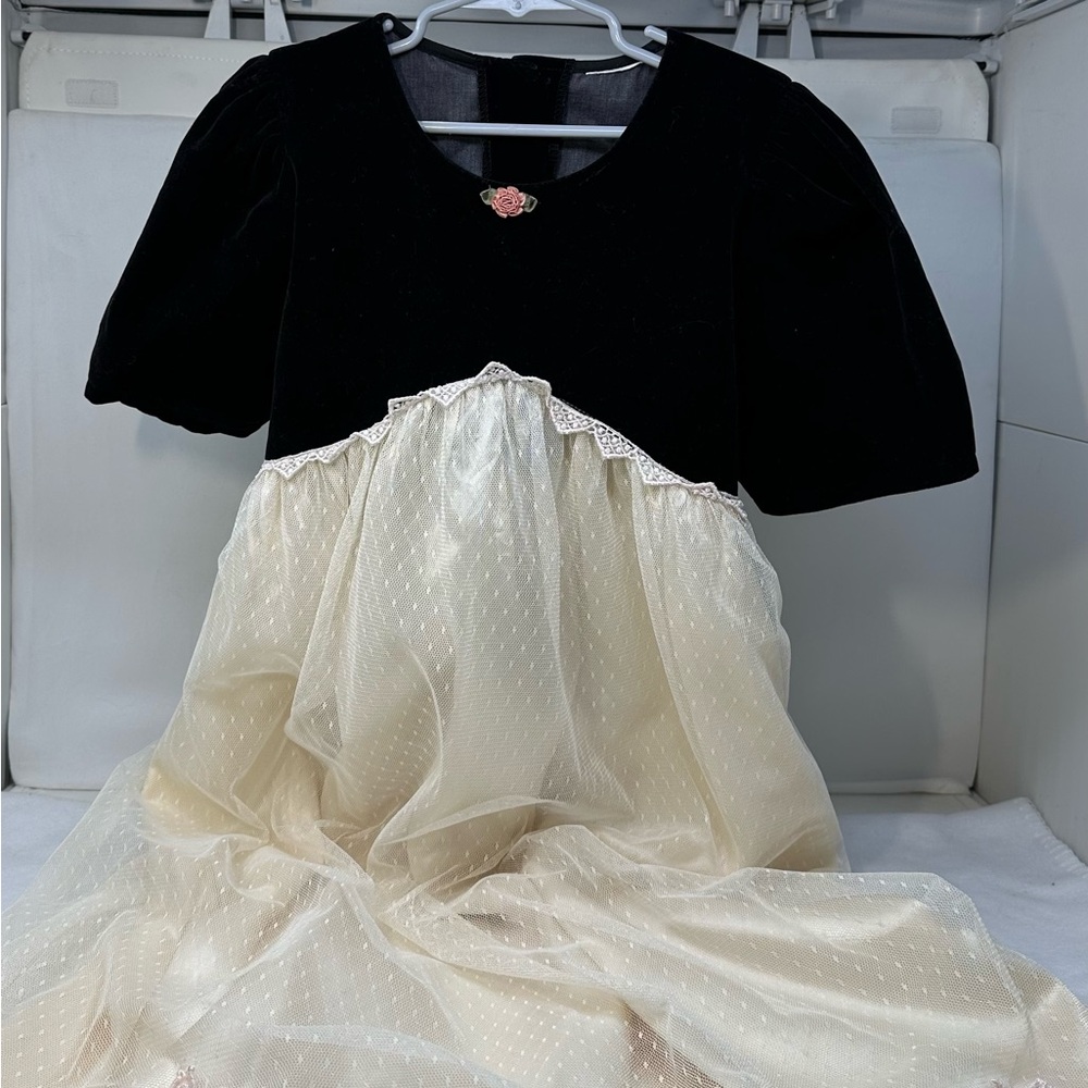 Elegant Black Velvet and Ivory Lace Girls Formal Dress